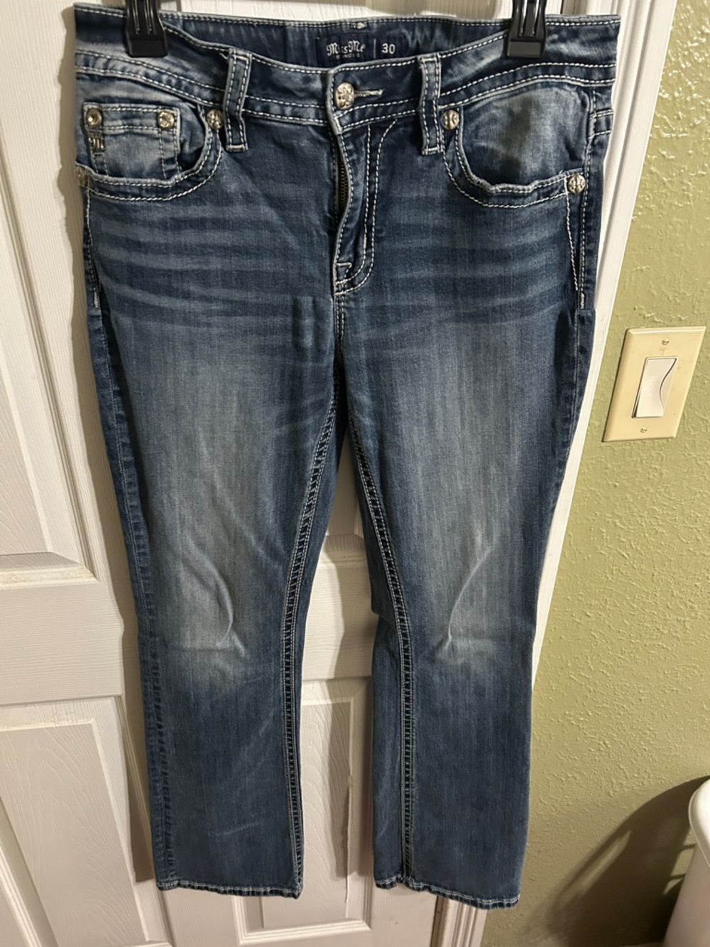 Miss Me Straight Leg Jeans in Faded Blue Wash